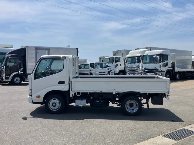 日野 デュトロ 2KG-XZC605M(2WD)の写真5
