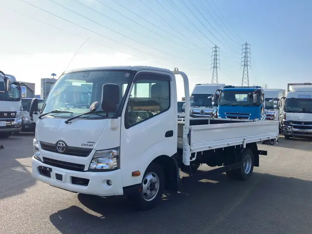 トヨタ ダイナ TKG-XZU775(4WD)の写真1