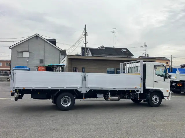 日野 レンジャー 2PG-FD2ABA(2WD)の写真6