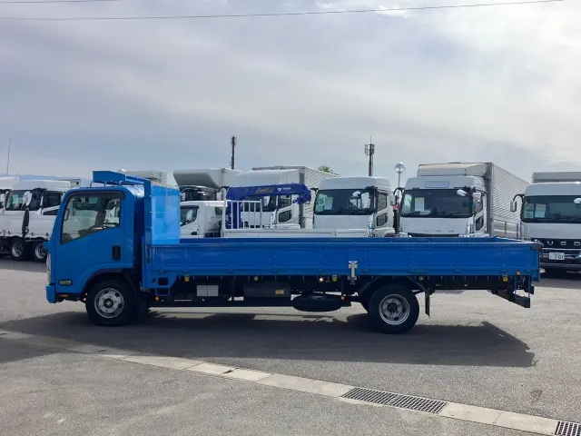 いすゞ エルフ TPG-NPR85YN(2WD)の写真5