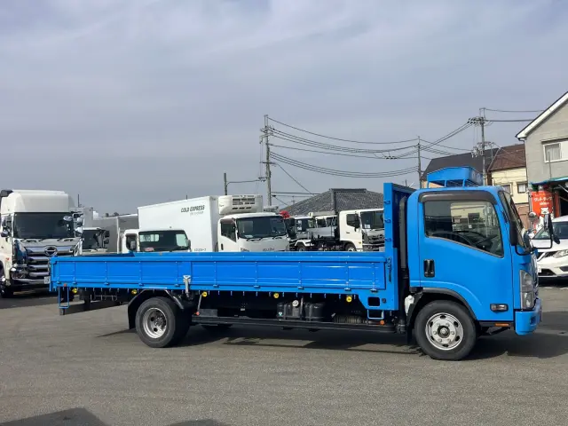 いすゞ エルフ TPG-NPR85YN(2WD)の写真6