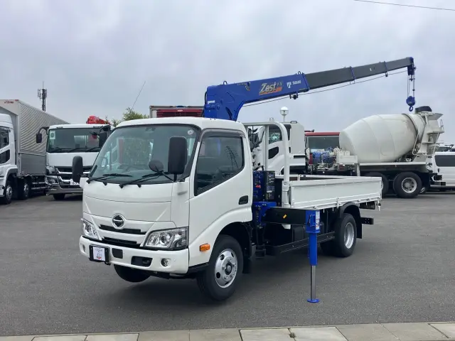 日野 デュトロ 2RG-XZU650(2WD)の写真1