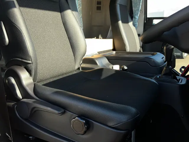 三菱 ファイター 2KG-FK62FZ(2WD)の写真19