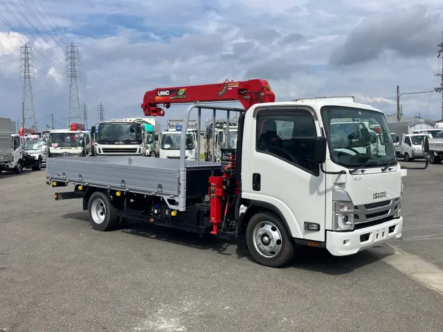 いすゞ エルフ 2RG-NPR88AR(2WD)の写真2