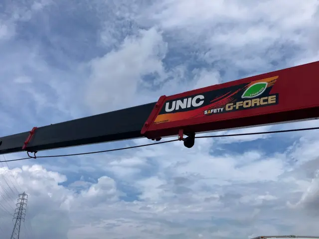 いすゞ エルフ 2RG-NPR88AR(2WD)の写真11