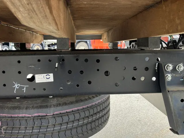 いすゞ エルフ 2RG-NPR88AR(2WD)の写真14