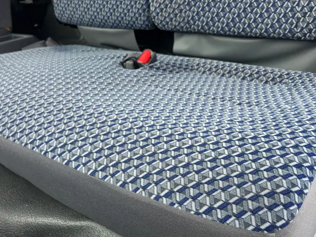 いすゞ エルフ 2RG-NPR88AR(2WD)の写真20