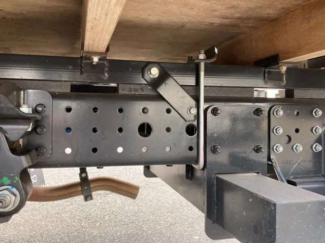 三菱 キャンター 2RG-FEAV0(2WD)の写真15