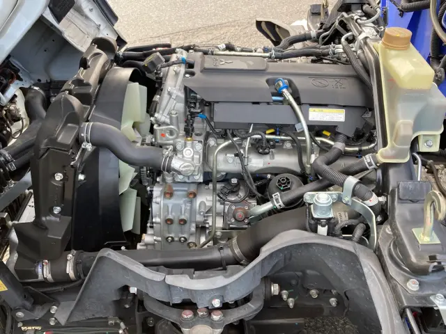 三菱 キャンター 2RG-FEAV0(2WD)の写真17