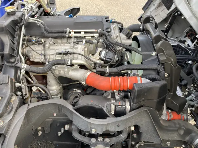 三菱 キャンター 2RG-FEAV0(2WD)の写真18