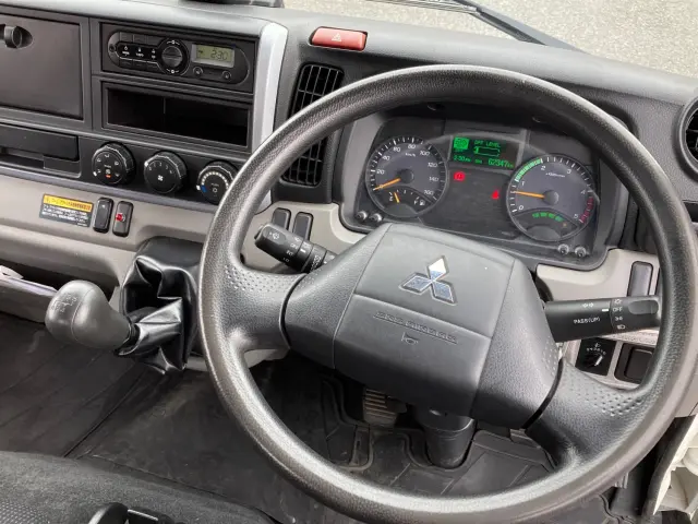 三菱 キャンター TPG-FEA50(2WD)の写真21