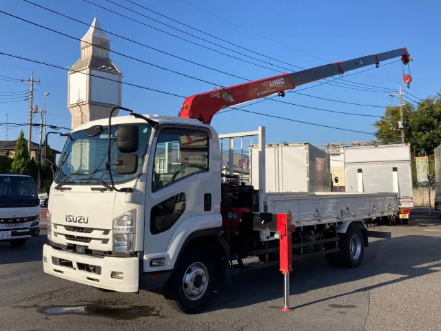いすゞ フォワード 2RG-FRR90S2(2WD)の写真1
