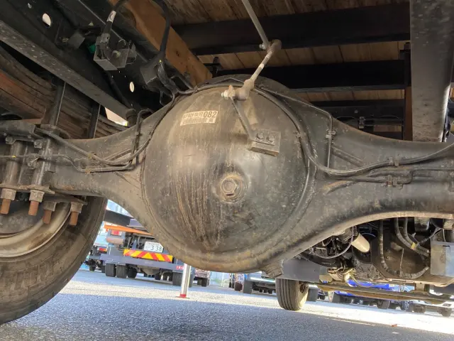 いすゞ フォワード 2RG-FRR90S2(2WD)の写真16