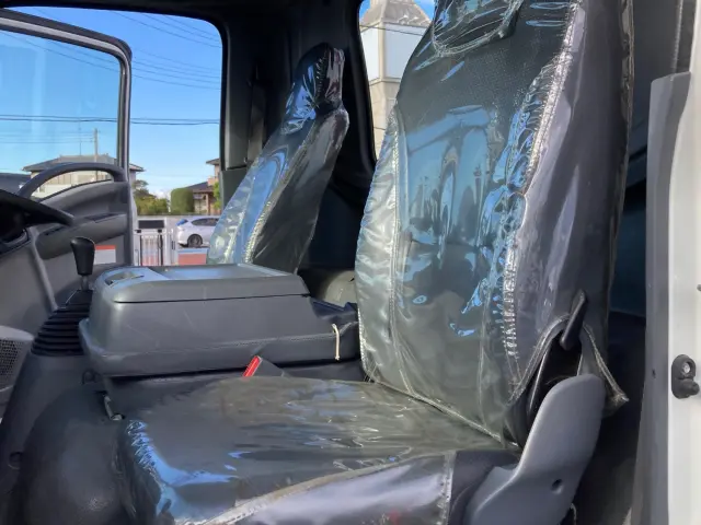 いすゞ フォワード 2PG-FRR90S1(2WD)の写真20