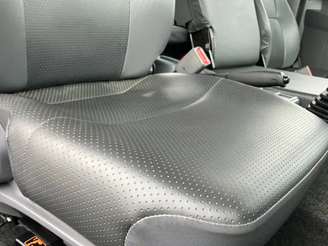 いすゞ フォワード 2RG-FRR90S2(2WD)の写真19