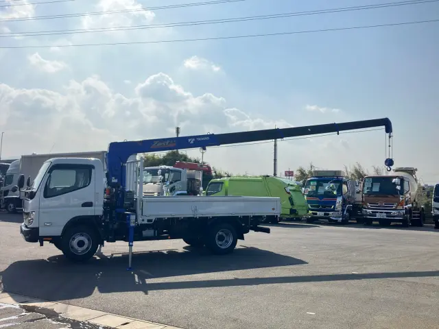 三菱 キャンター 2PG-FEB80(2WD)の写真5