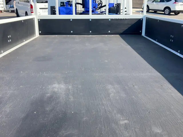 三菱 キャンター 2PG-FEB80(2WD)の写真7