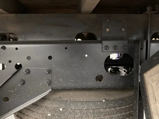 いすゞ フォワード TKG-FRR90S2(2WD)の写真14