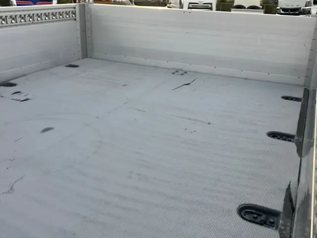 日野 レンジャー 2KG-FD2ABA(2WD)の写真9