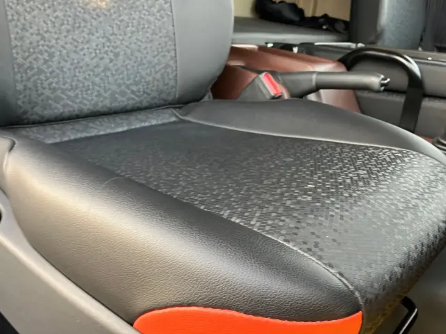 日野 レンジャー 2KG-FD2ABA(2WD)の写真19