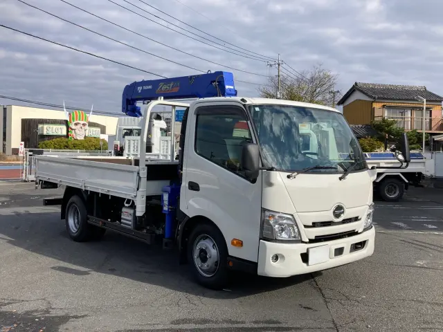 日野 デュトロ 2RG-XZU712M(2WD)の写真2