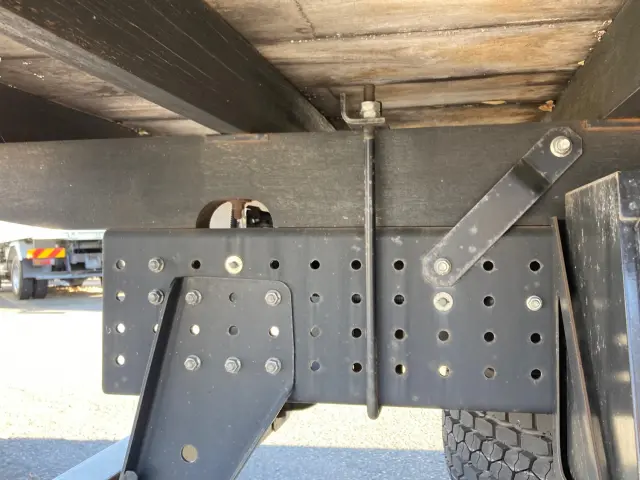 三菱 キャンター 2PG-FED90(2WD)の写真15