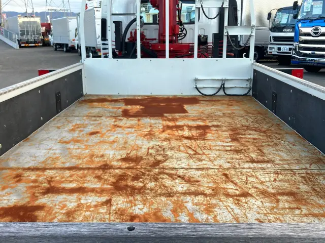 いすゞ エルフ 2RG-NPR88AR(2WD)の写真7