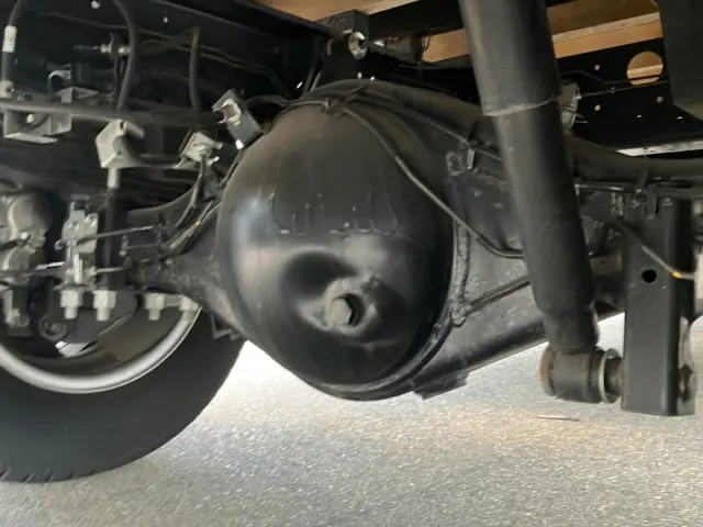 いすゞ エルフ 2RG-NPR88AR(2WD)の写真16