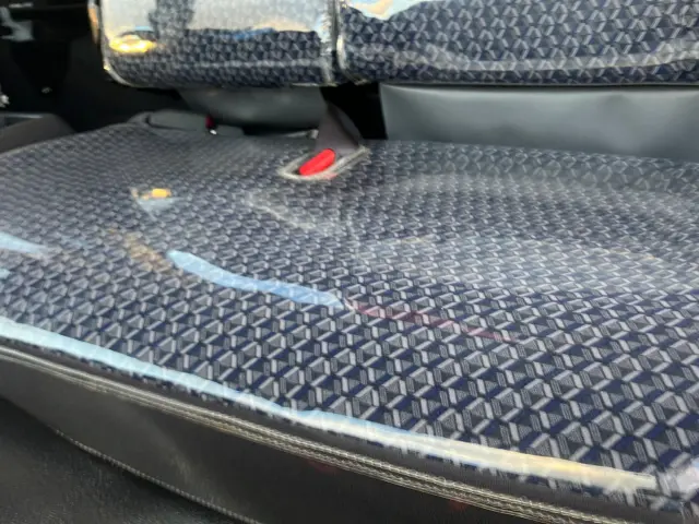 いすゞ エルフ 2RG-NPR88AR(2WD)の写真20