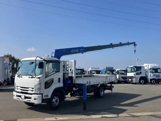 いすゞ フォワード TKG-FRR90S2(2WD)の写真1