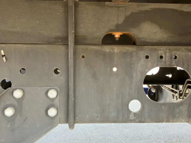 いすゞ フォワード TKG-FRR90S2(2WD)の写真15