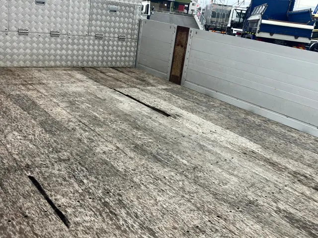 日野 プロフィア 2DG-FW1EHG(8x4)の写真8