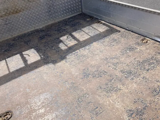 いすゞ フォワード LPG-FTR90S2(2WD)の写真8