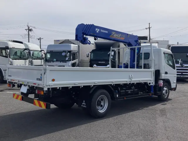 三菱 キャンター 2PG-FEB90(2WD)の写真3