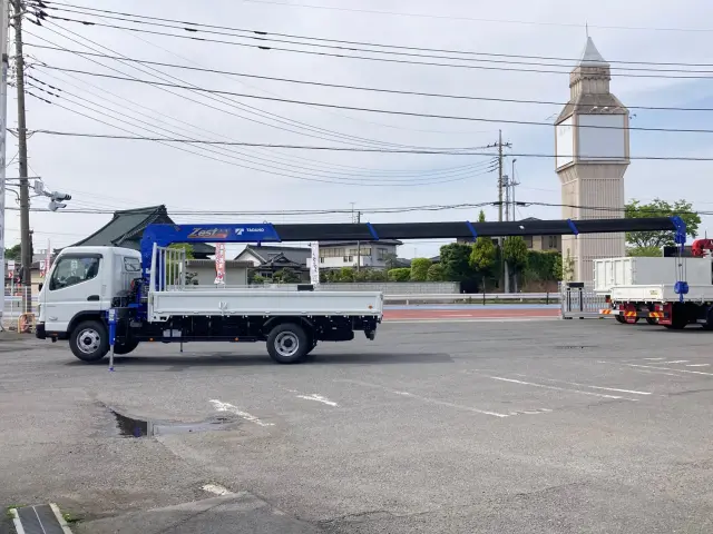 三菱 キャンター 2PG-FEB90(2WD)の写真5