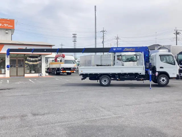 三菱 キャンター 2PG-FEB90(2WD)の写真6