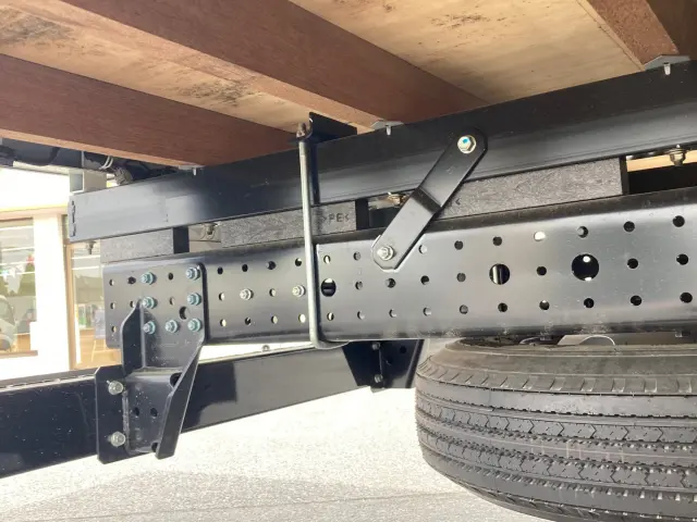 三菱 キャンター 2PG-FEB90(2WD)の写真15