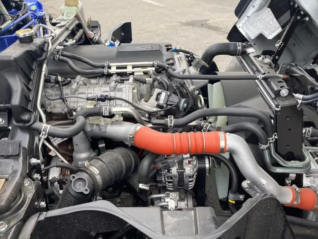 三菱 キャンター 2PG-FEB90(2WD)の写真18