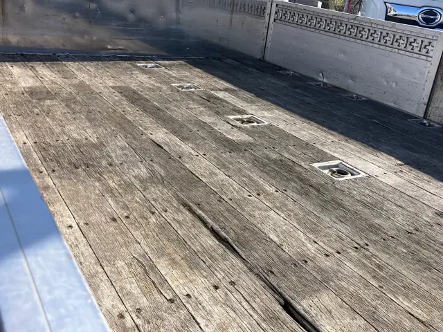 日野 プロフィア LKG-FW1EXBG(8x4)の写真8