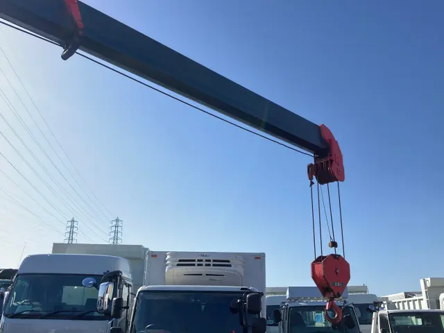 日野 プロフィア LKG-FW1EXBG(8x4)の写真13