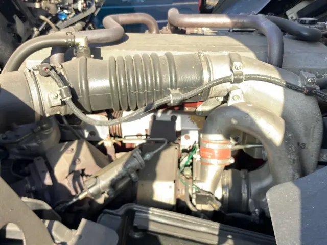 日野 プロフィア LKG-FW1EXBG(8x4)の写真18