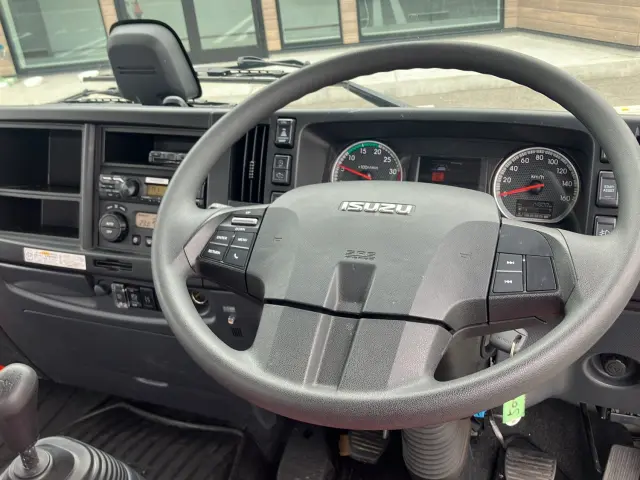 いすゞ フォワード 2RG-FRR90S2(2WD)の写真21