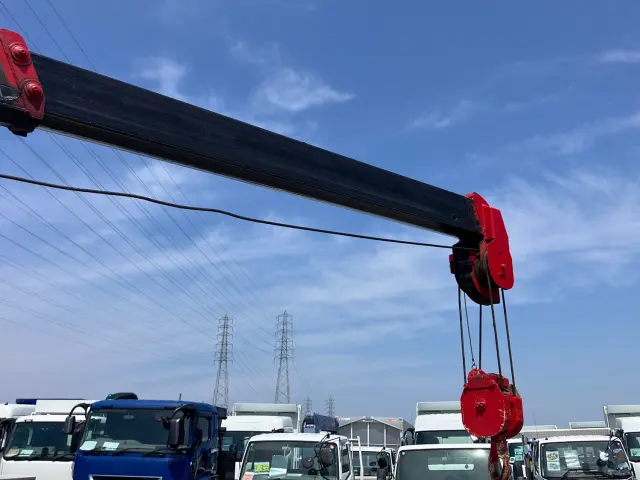 いすゞ エルフ KR-NKR81LR(2WD)の写真13