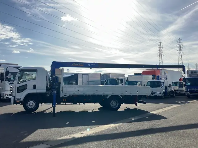 いすゞ フォワード 2RG-FTR90U2(2WD)の写真5