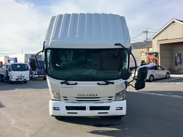 いすゞ フォワード 2RG-FTR90U2(2WD)の写真23
