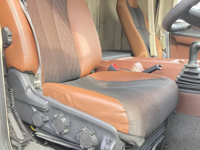 日野 レンジャー 2KG-FE2ABG(2WD)の写真19