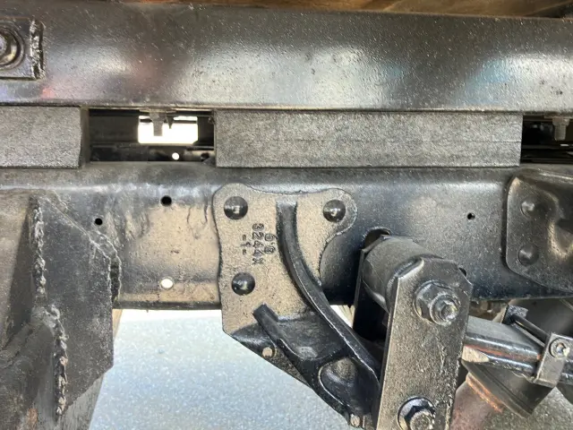 いすゞ エルフ KR-NPR81LR(2WD)の写真15