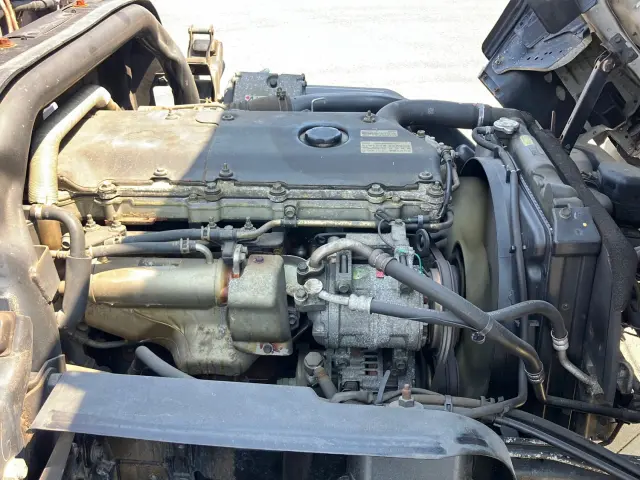 いすゞ エルフ KR-NPR81LR(2WD)の写真18