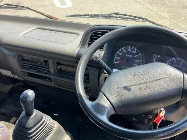 いすゞ エルフ KR-NPR81LR(2WD)の写真21