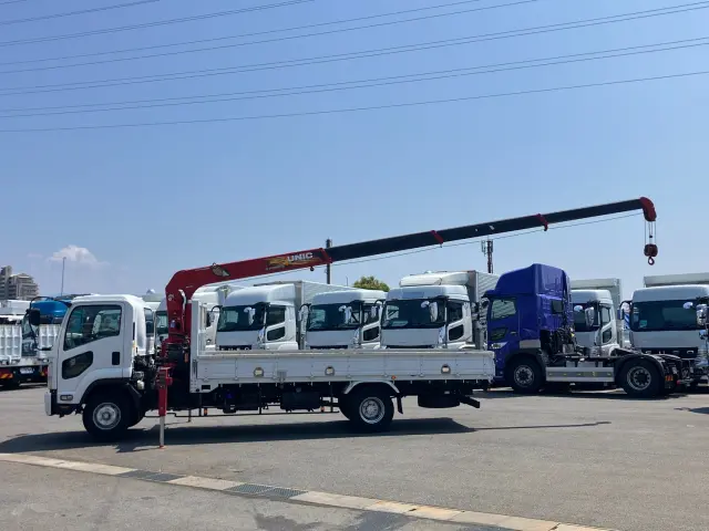 いすゞ フォワード 2PG-FRR90S1(2WD)の写真5